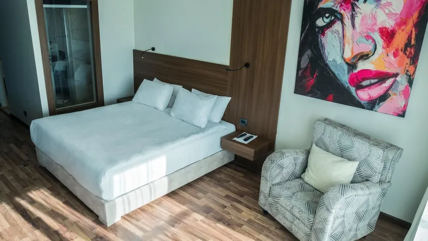 Rivoli Suites 4*-12