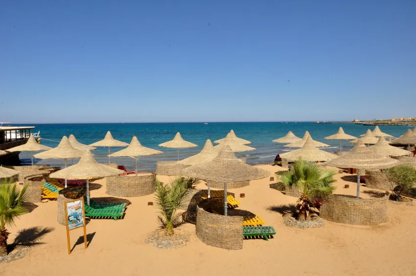 Aladdin Beach Resort 4*-4