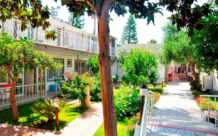 CLOVER MAGIC ALTINKUM PARK HOTEL  3*-9