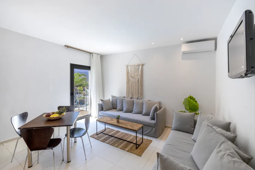 La Stella Suites 4*-24