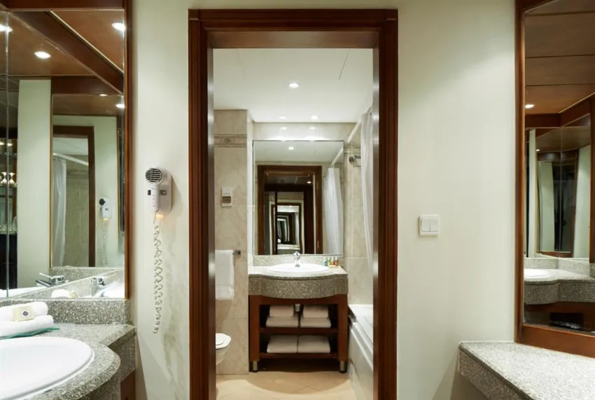 MARRIOTT BEACH RESORT HURGHADA  5*-10