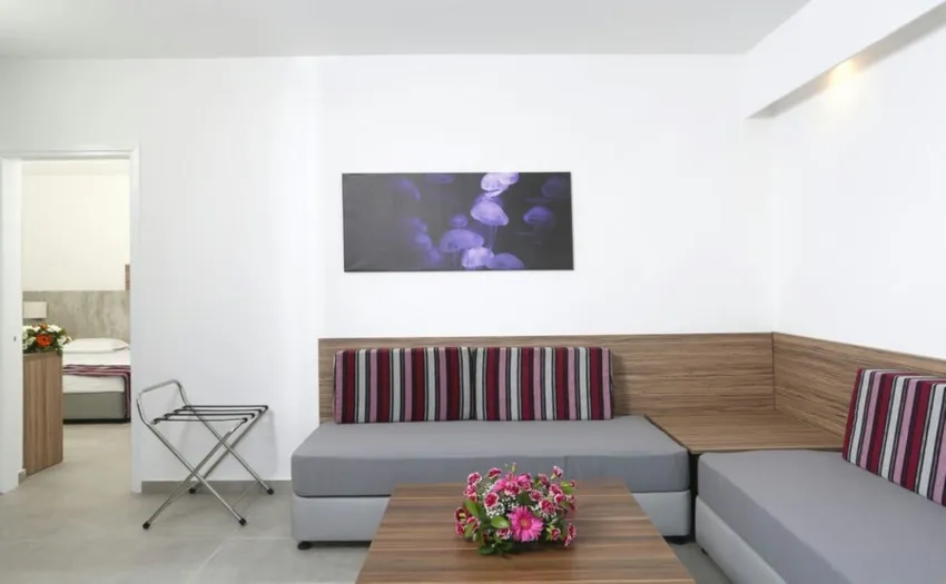 Kapetanios Aqua Resort 4*-9