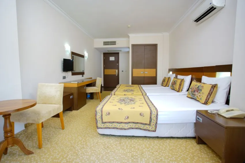 PERRE LA MER HOTEL  5*-7
