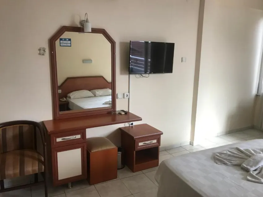 MUZ HOTEL  3*-18