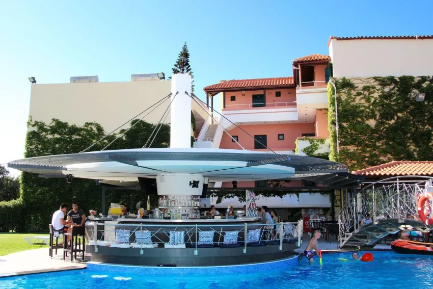 Marigianna Apartments 3*-6