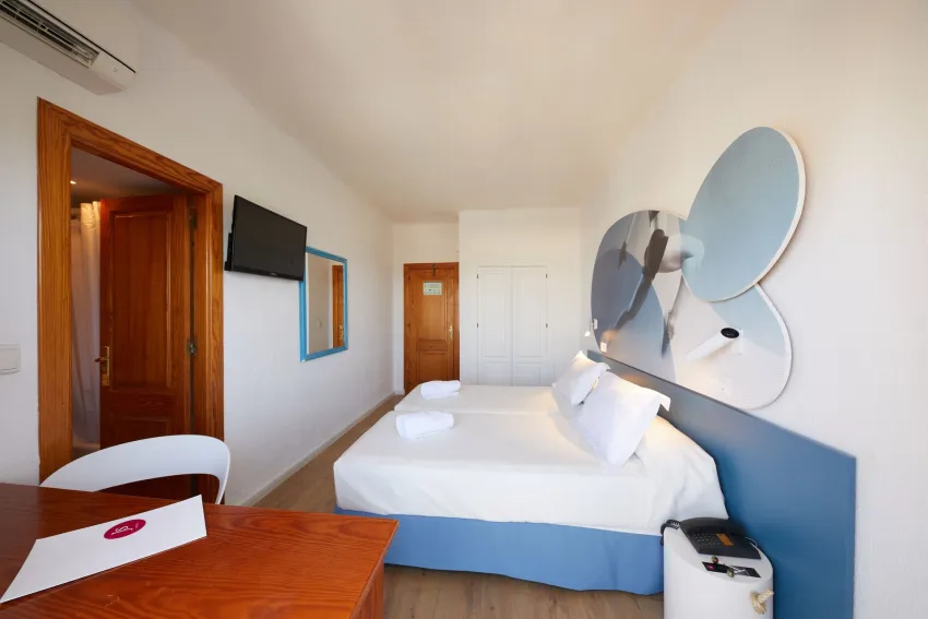 JS Paradise Sport - Adults Only 3*-15