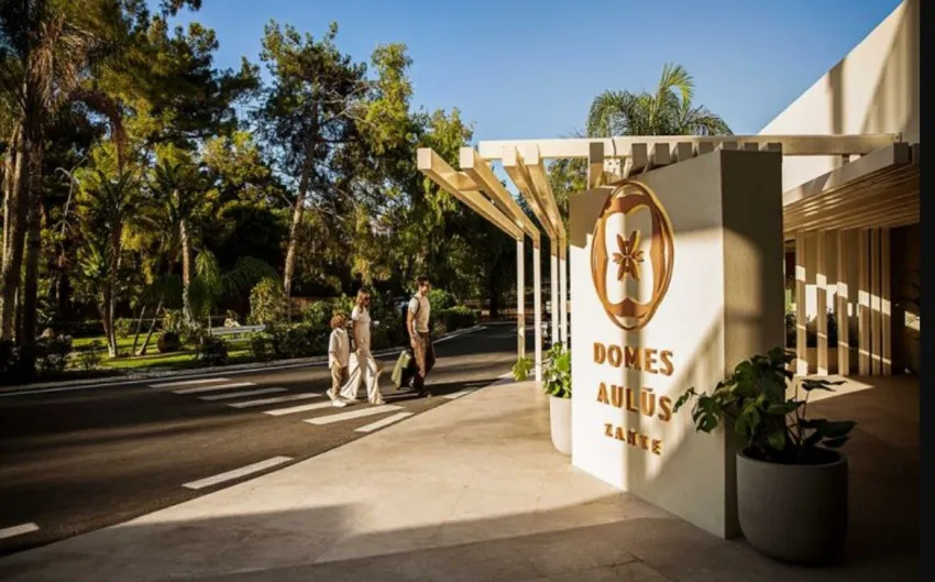 Domes Aulus Zante Autograph Collection 5*-46