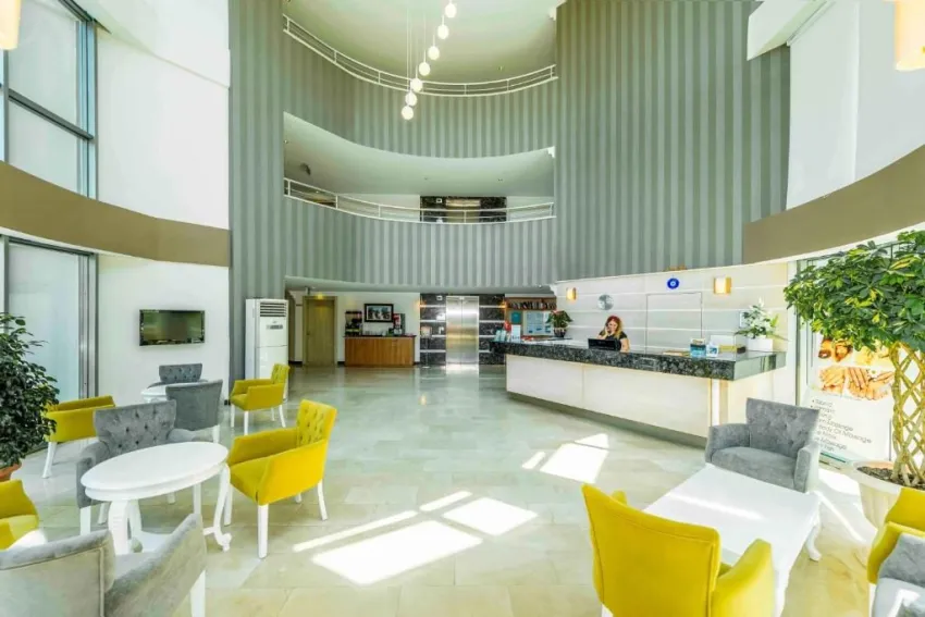 SIDE LOWE HOTEL  3*-4