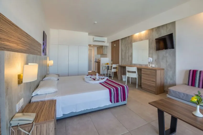 Kapetanios Aqua Resort 4*-6