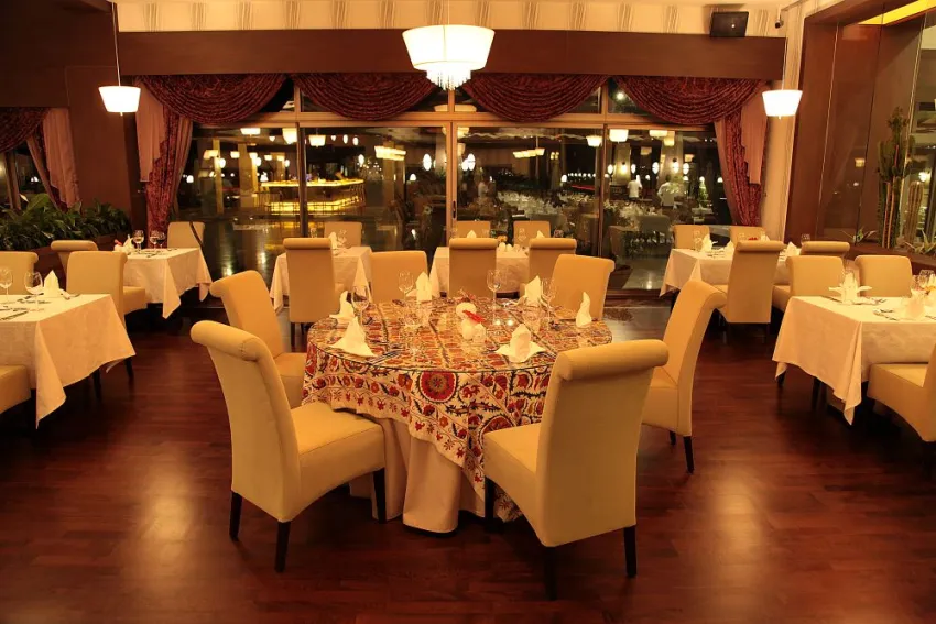 CRATOS PREMIUM HOTEL & CASINO & SPA  5*-61