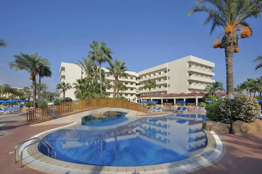 Nissiana Hotel & Bungalows 4*-4