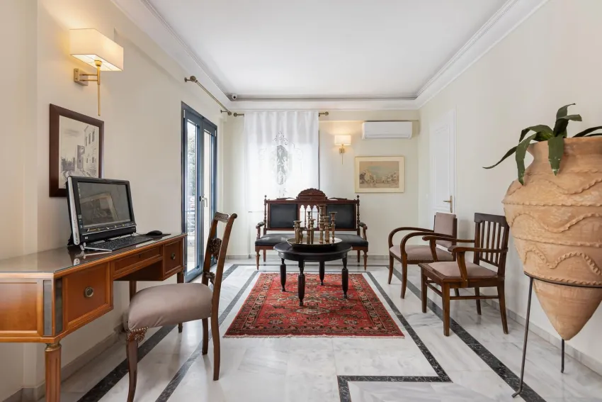 Nami Hotel & Suites 4*-5