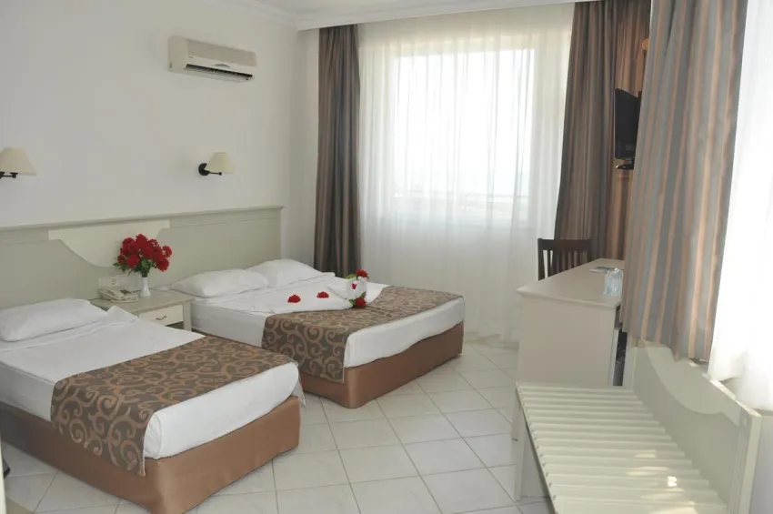 Asrin Beach 4*-4