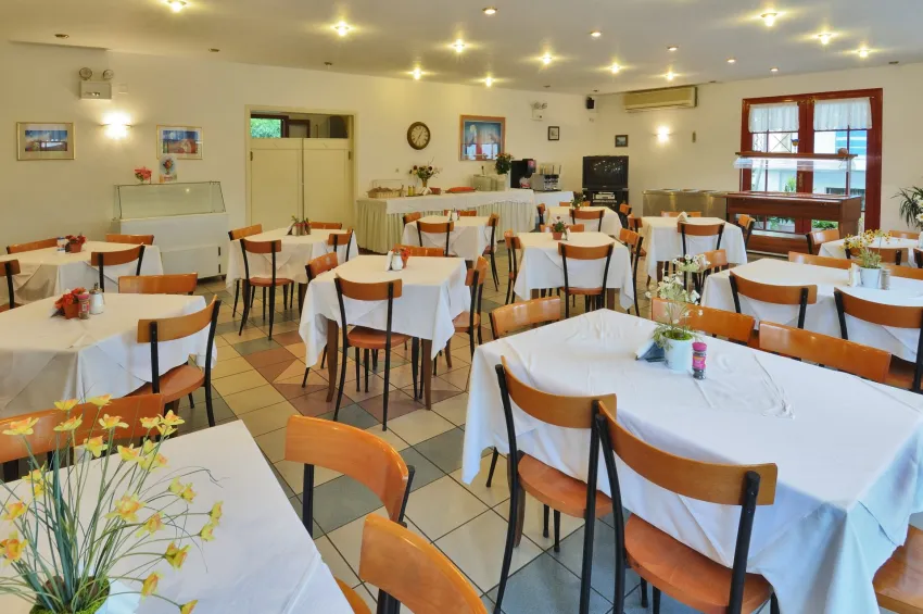 Paloma Garden and Corina Hotel 3*-5