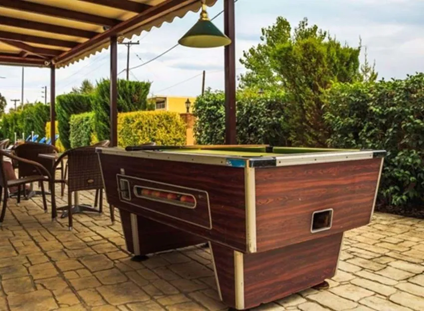 Derekas Apartments 3*-8