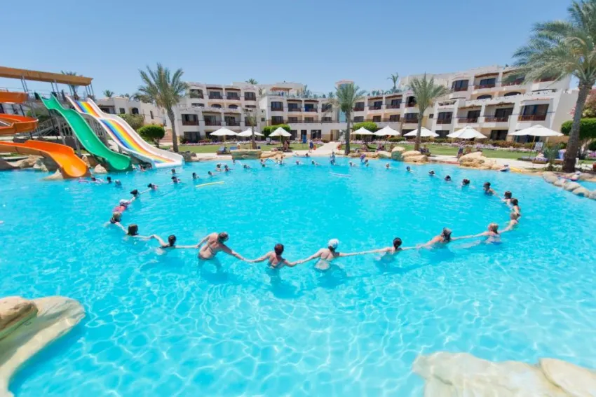 AMPHORAS BEACH  4*-18