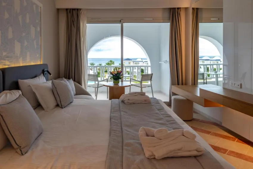 ROYAL TULIP TAJ SULTAN  5*-8