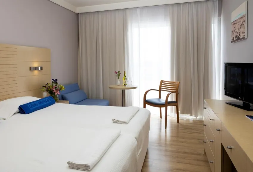Louis Ledra Beach 4*-27