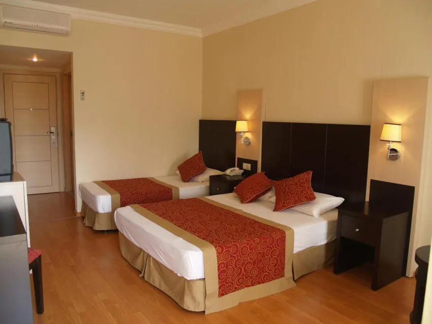 Viking Garden Hotel & Spa 4*-4