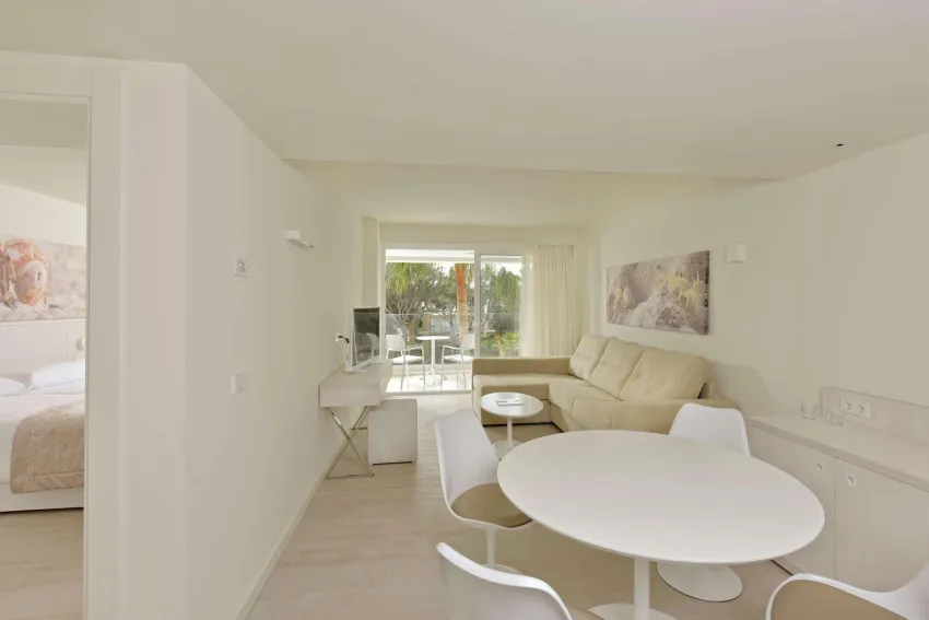 Iberostar Waves Cristina 4*-9