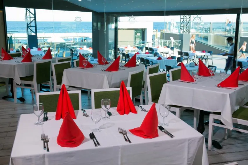 SAILORS BEACH CLUB  5*-2