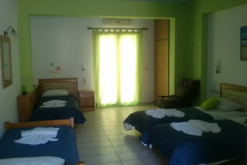 Sunny Hill ex Mary Sofi 4*-14