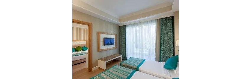 Karmir Resort & Spa 5*-10