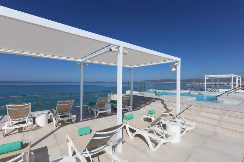 Iberostar Waves Bahía de Palma 4*-6