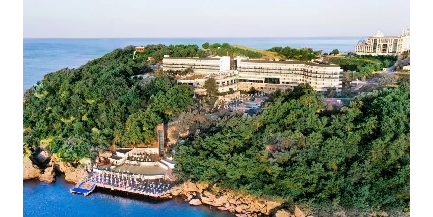 A GOOD LIFE UTOPIA FAMILY RESORT  4*-1