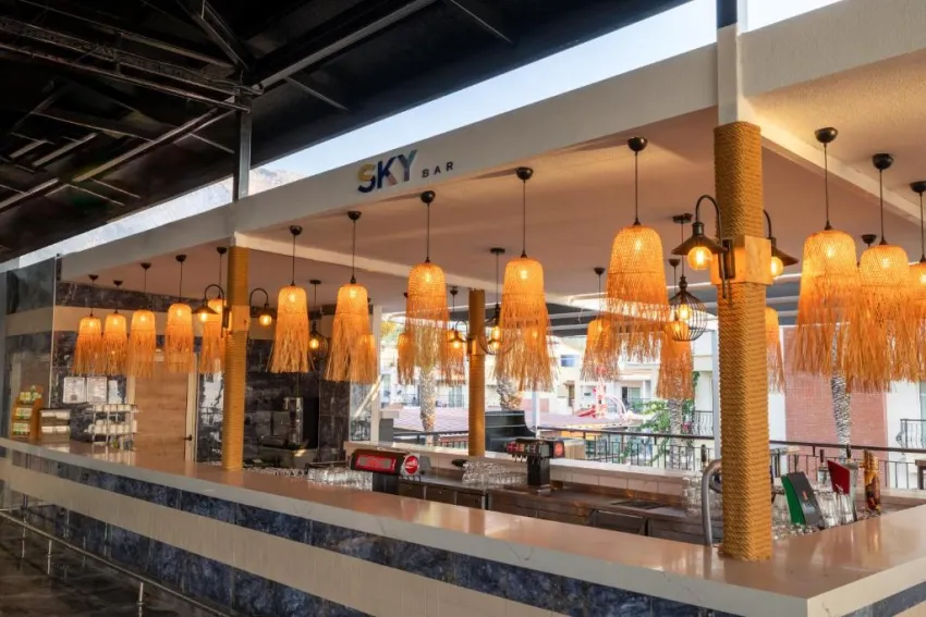 CRYSTAL AURA AQUA COLLECTION  5*-16