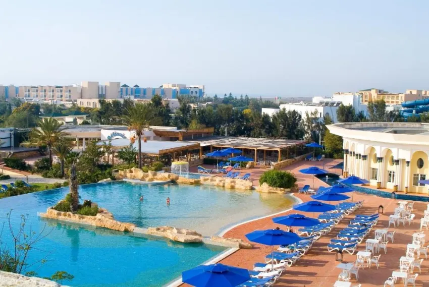 MEDINA BELISAIRE & THALASSO  4*-4