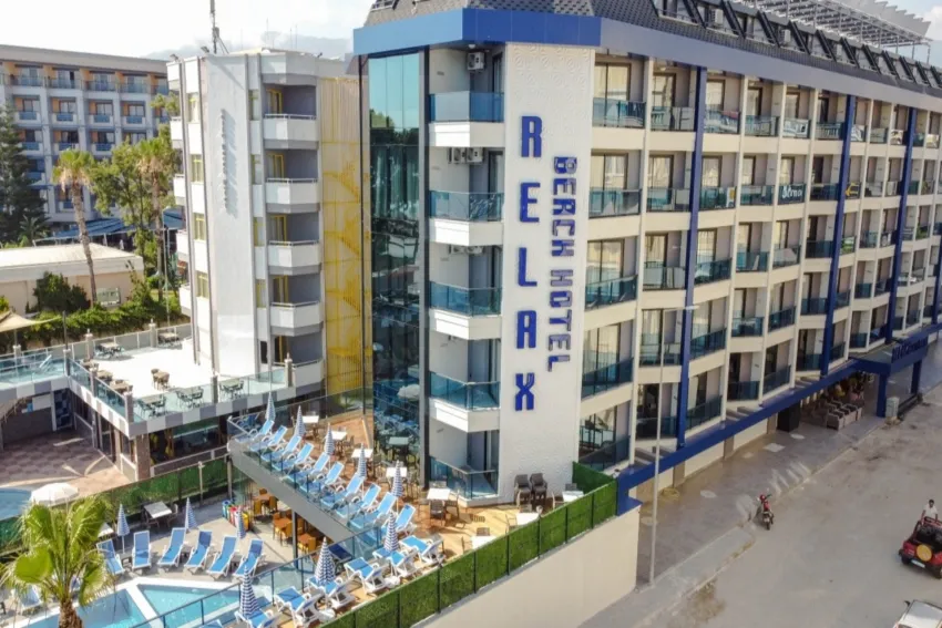 Relax Beach Hotel 4*-7