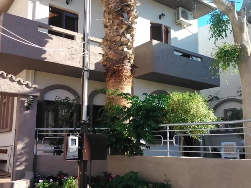 Fotoula Studios 2*-6