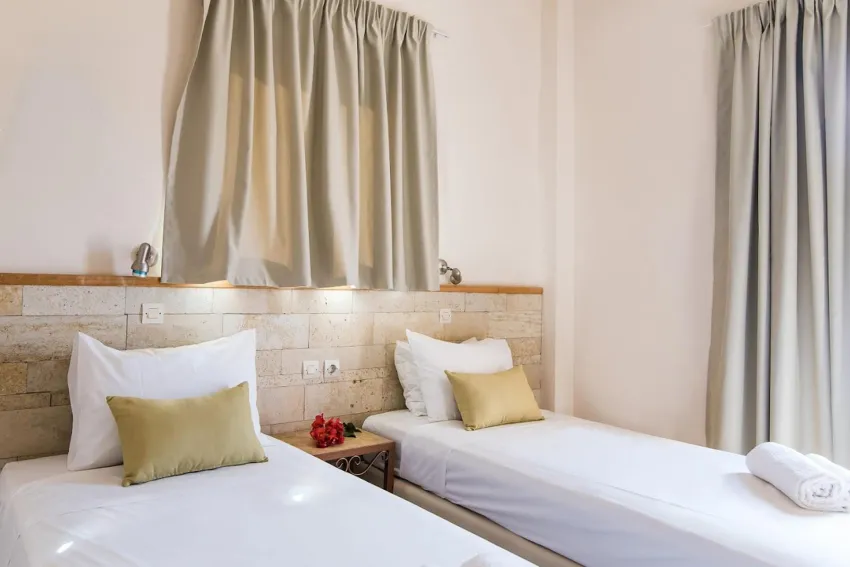 Ilios 1 Central 3*-16