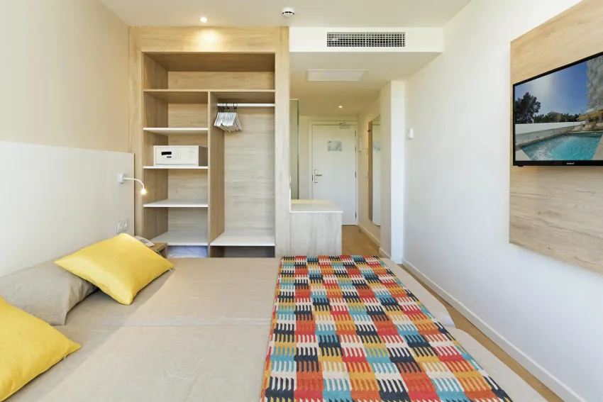 HSM Son Veri Adults Only 3*-17