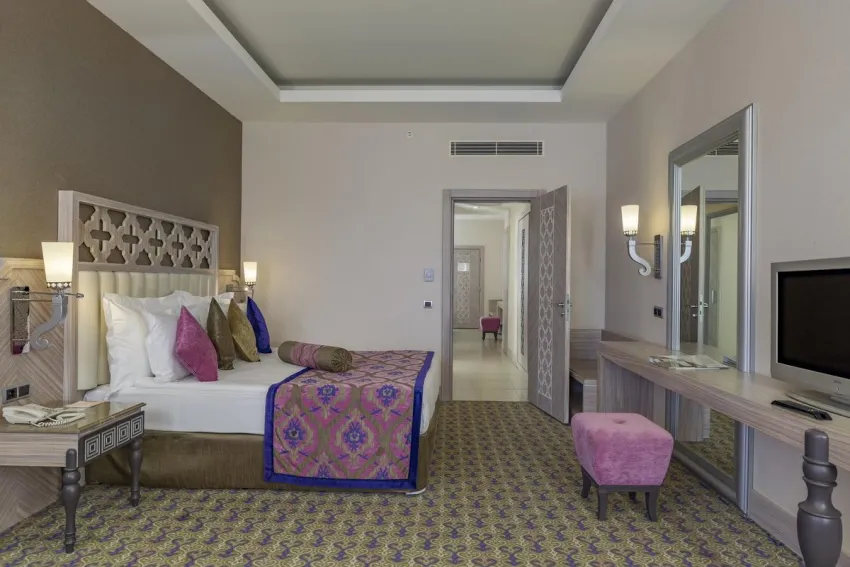 Royal Alhambra Palace 5*-28