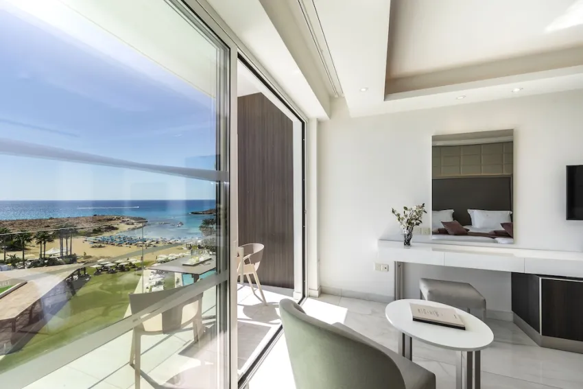 Chrysomare Beach Hotel and Resort 5*-70