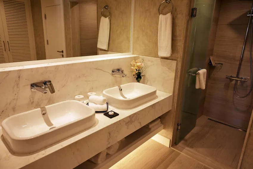 Lara Barut Collection 5*-8