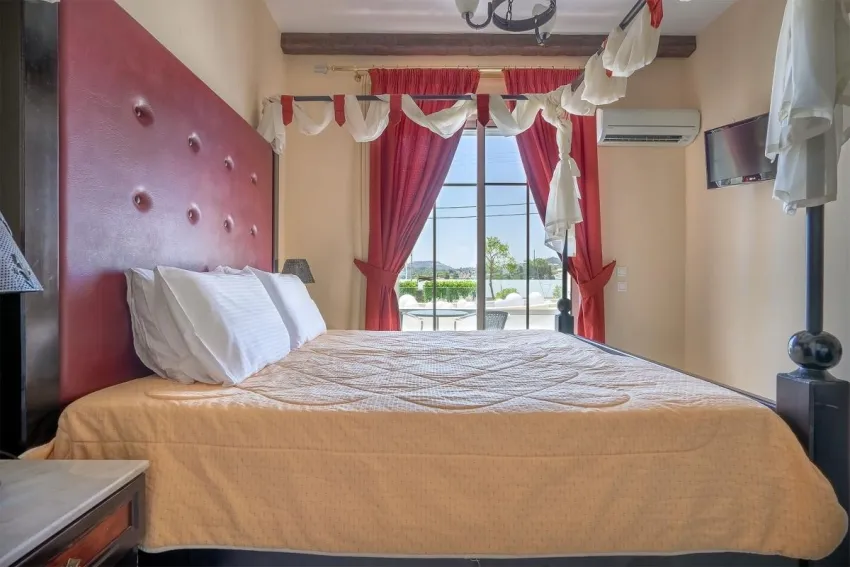 Castello di Cavalieri 4*-9