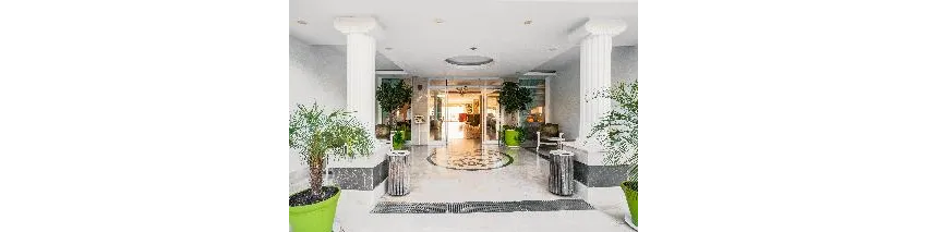 La Perla Hotel 4*-4