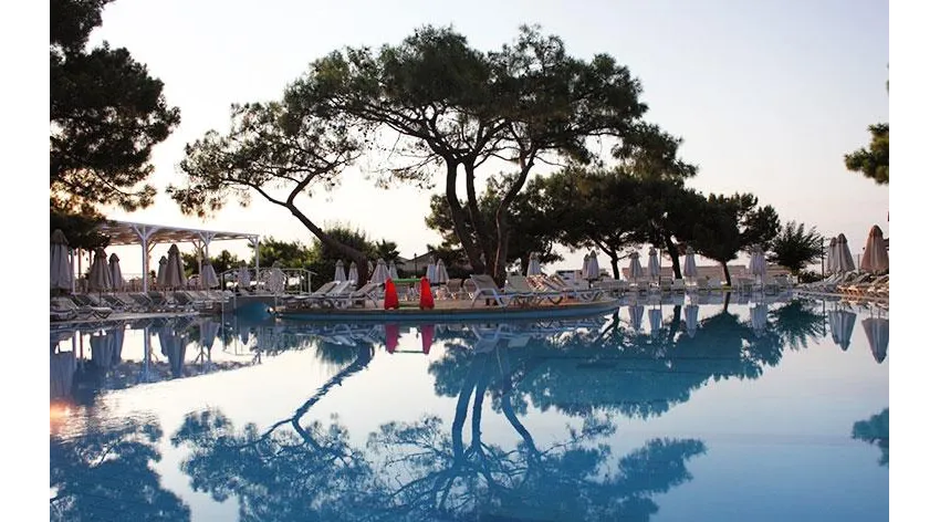 CRYSTAL PRESTIGE ELITE HOTEL  5*-23