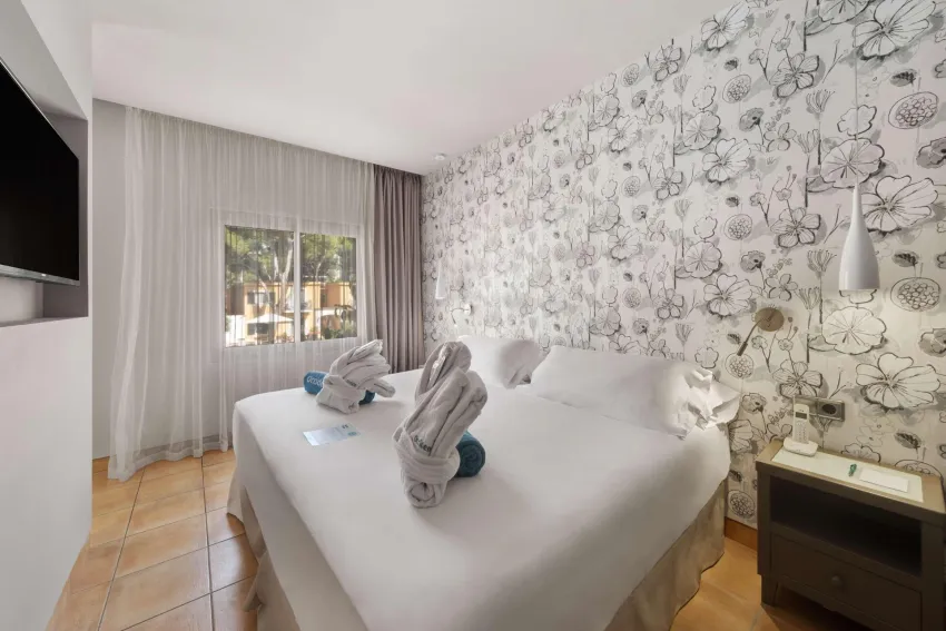 Occidental Playa de Palma 4*-24