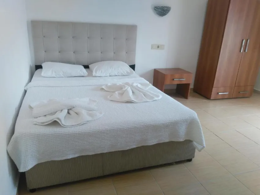 UGUR BEACH HOTEL  3*-7