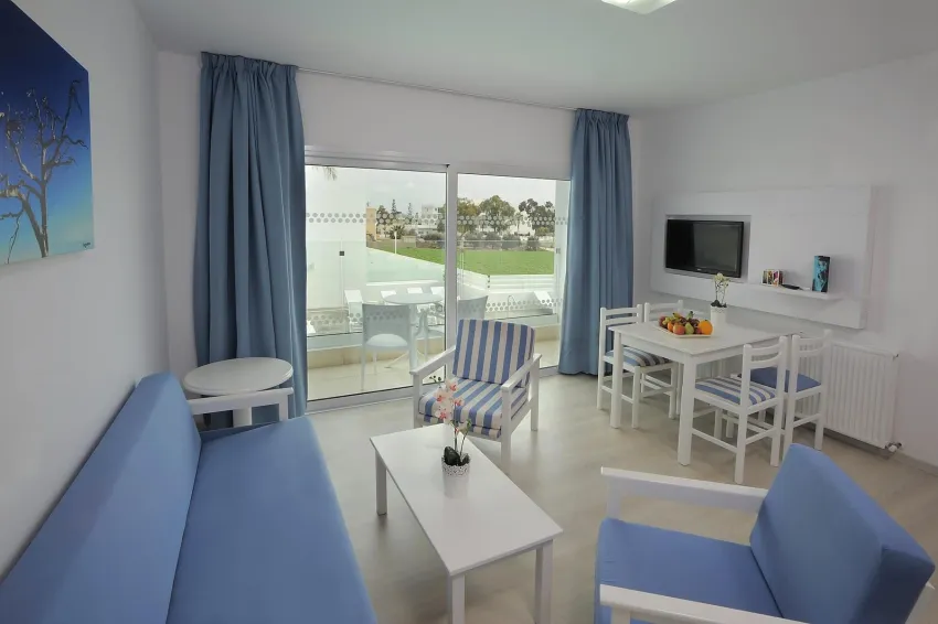 Liquid Hotel Apartments 4*-6