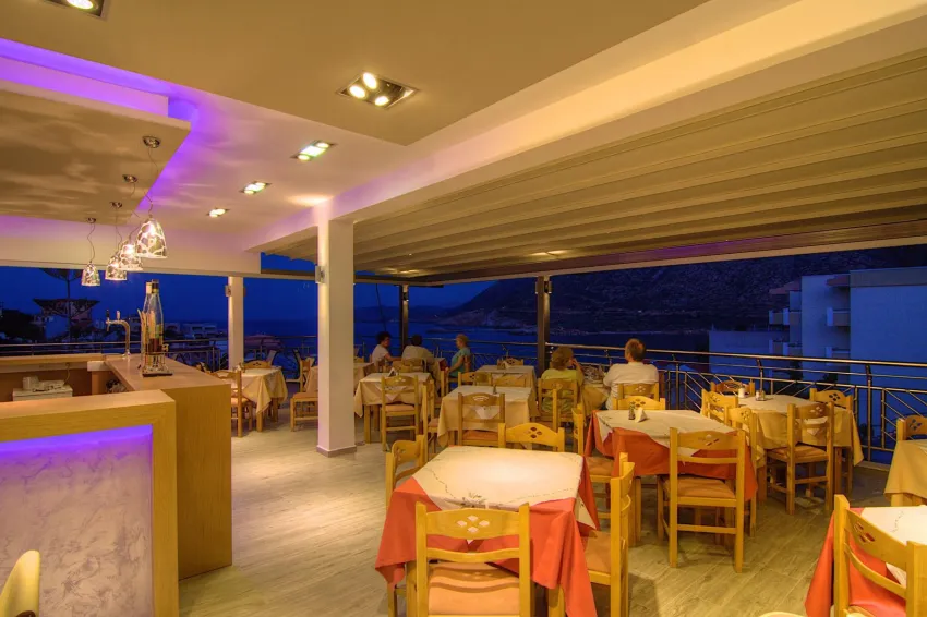 ATHINA APARTMENTS 3*-3