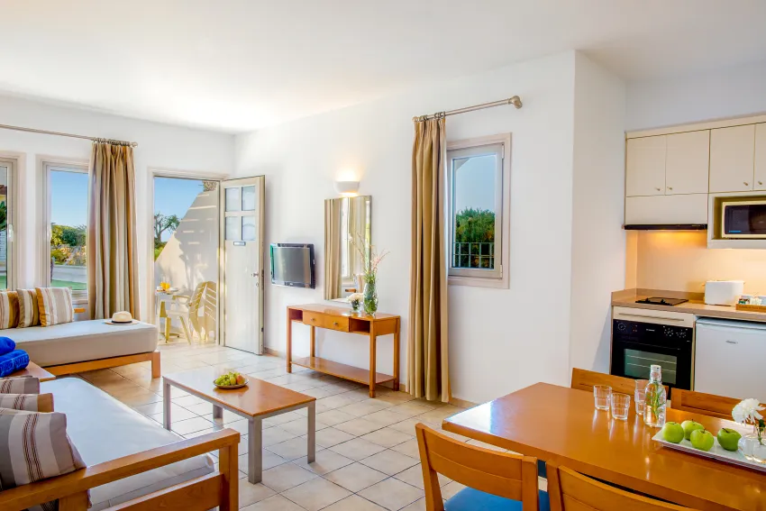 Louis Althea Beach 4*-10