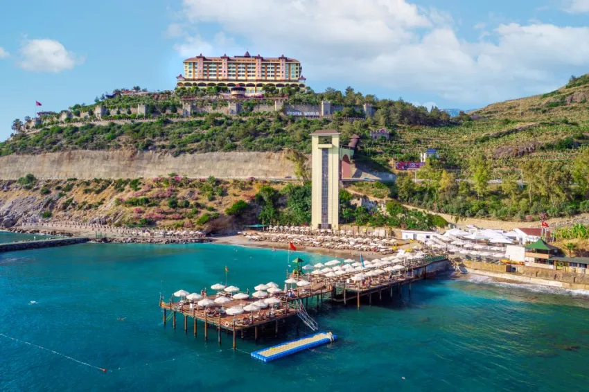 UTOPIA WORLD HOTEL  5*-13