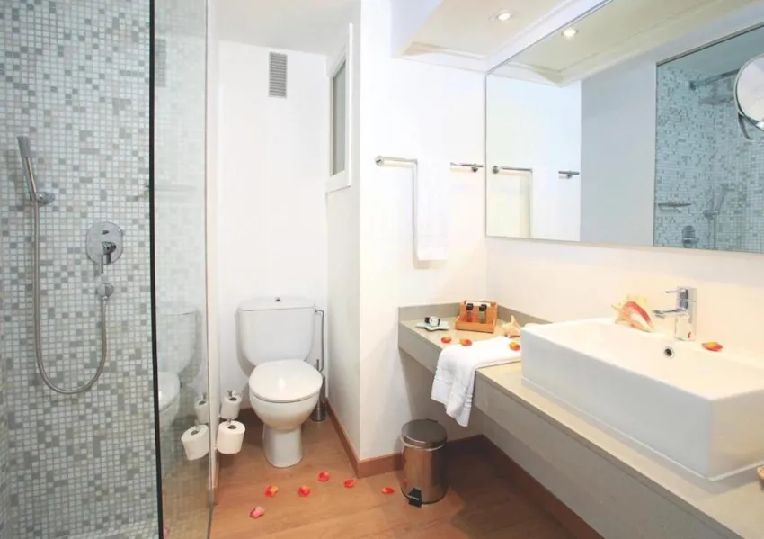 Bellamar Apartments -10