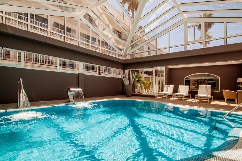 Catalonia del Mar 3*-28