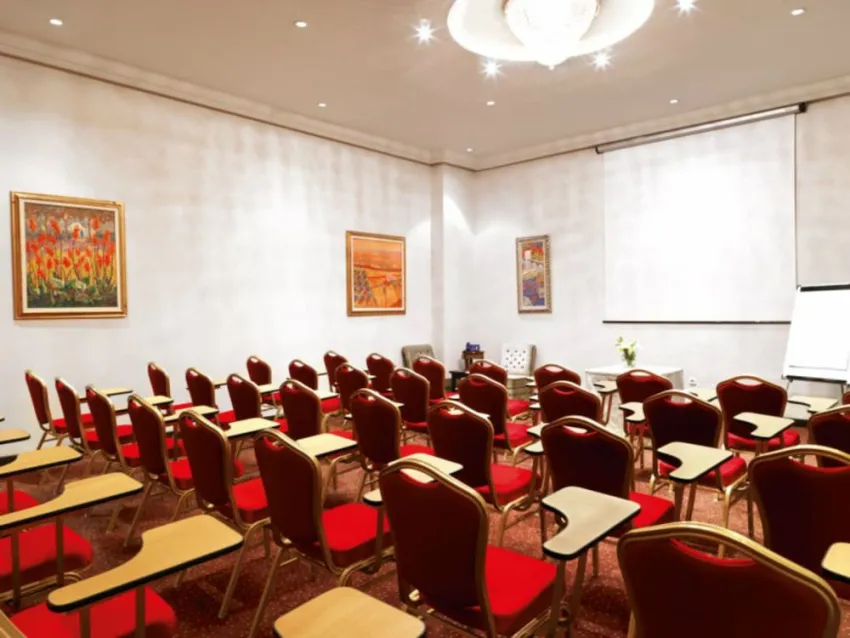 The Russelior Hotel & Spa 5*-183